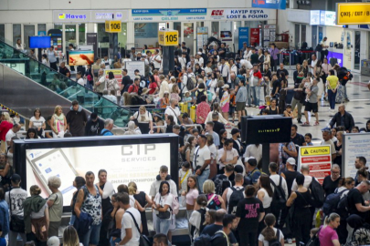 Antalya'da Yabancı Turist Sayısı 16 Milyonu Geçti