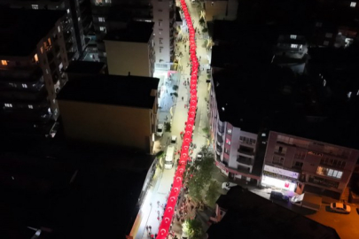 200 Metrelik Bayrakla Fener Alayı