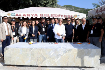 ALANYA TAŞ HEYKEL SEMPOZYUMU BAŞLADI