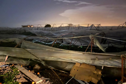 ANTALYA'DA PEŞ PEŞE HORTUMLAR; SERALAR YIKILDI, ÇATILAR UÇTU